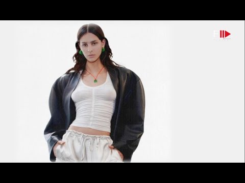 LOULOU WESTLAKE Best Model Moments FW 2022 - Fashion Channel