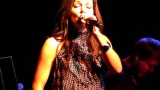 Download lagu Swinging Doors mp3