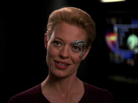 Star Trek Voyager HD: Seven Talks to Neelix (Deliberately Broken WIP)