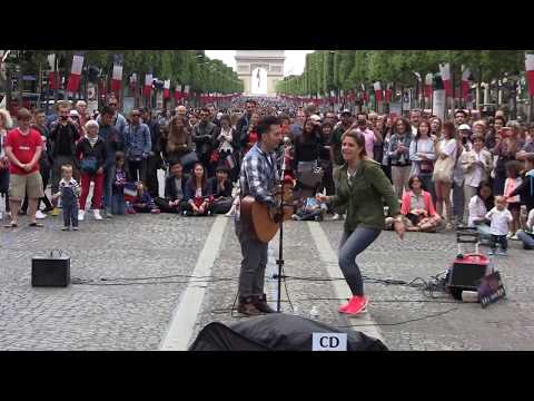 Medley de Youri Menna sur les Champs Elysées le 14 juillet 2016.