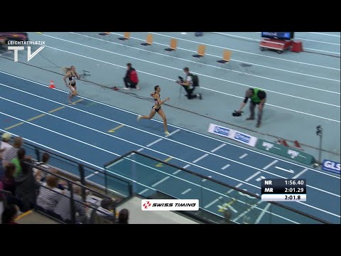 Hallen-DM 2022 | Christina Hering wehrt Attacke von Majtie Kolberg ab