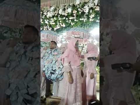 Resepsi Bertabur "UANG"