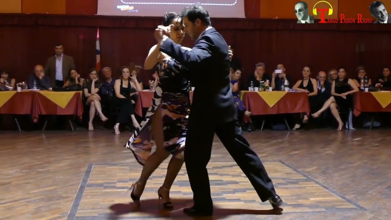 ESTA NOCHE DE LUNA Carlos Di Sarli - Roberto Rufino Ballano: Milena Plebs - Sergio Cortazzo