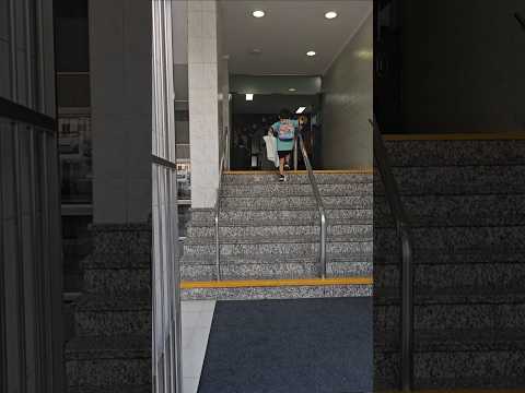 Gino entrando al jardin colegio Esteban Echeverria UAI barrio Constitución Buenos Aires 3/11/25