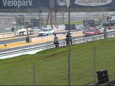 Adalberto e Marcel no velopark.wmv