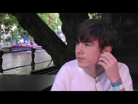 download lagu mp3 mp4 Declan Mckenna Age, download mp3 Declan Mckenna Age free downloadn, video klip Declan Mckenna Age