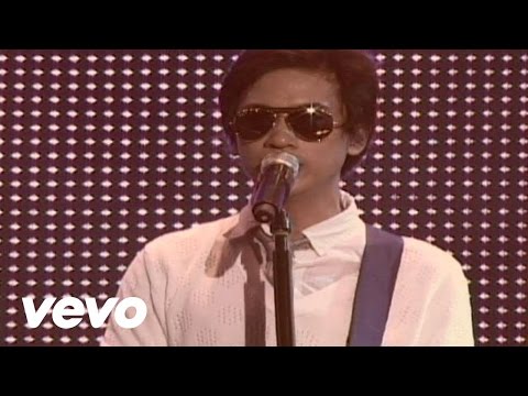 Videoclip de With A Smile (Live) — Eraserheads