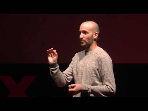 Quand l'éducation à la musique conventionnelle nous emmène ailleurs | Bastide Rrobin | TEDxRoanne