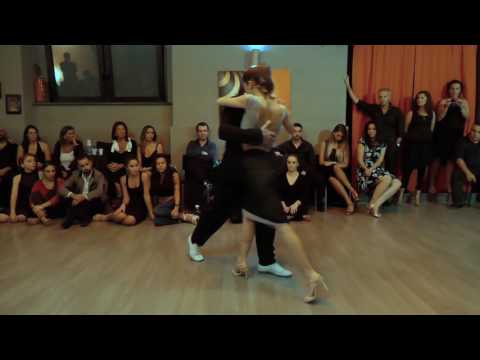  Adelma Rago  and  Peppe di Gennaro  are  dancing  to  the  tango  "  Bésame mi amor  "  by  Francisco Lomuto  at  Winter Tango Napoli  in  2016
