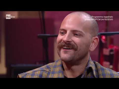 Intervista ad Alessandro Borghi - Una pezza di Lundini 10/11/2020