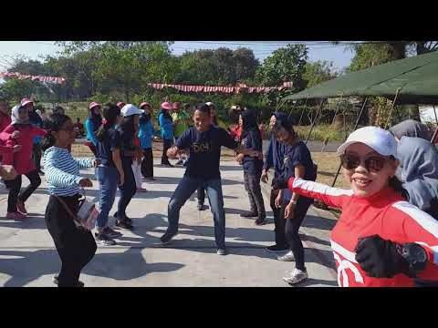 Cikahiyangan HUT RI-74