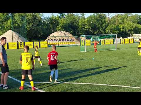 2010 liga KS Łomianki  - Mazur  Radzymin  1 kwarta