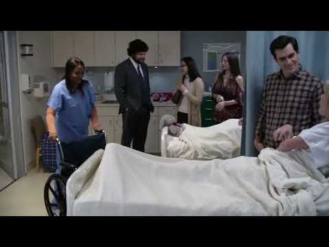 Modern Family 4x19 Future Dunphys (Claire in hospital)