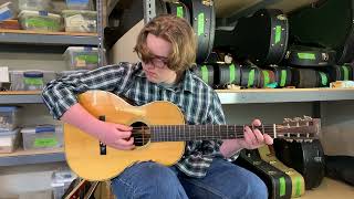 Video thumbnail for 2015 Martin 00-28 VS Guitar by Charles Johnson
