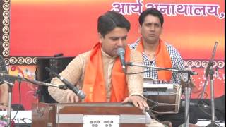 preview picture of video 'Dinabandhu Dinanath (Swami Dayanand Janamdivas Bhajan Sandhya 2013)'