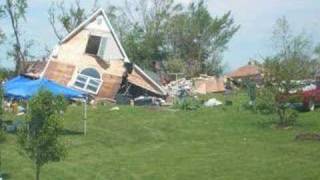 preview picture of video 'Attica, Iowa Tornado'