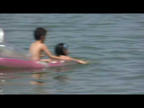 Anca & the Kids in Batangas Beach 1/3