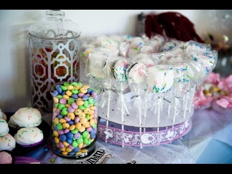 DIY Oreo and Marshmallow Pops