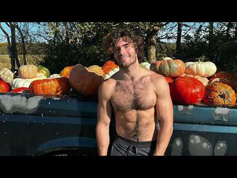 Levi Connely