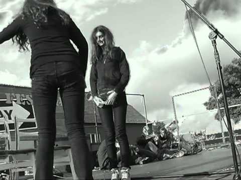 Scénka z One Way Festivalu.mpg