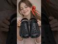 No. 6 II Black Crocs Unisex-Adult Classic Clogs