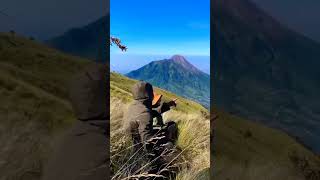 Download lagu Story Wa pasangan Pendaki Gunung - gunung Indonesia #shorts #pendaki #story #gunungindonesia mp3