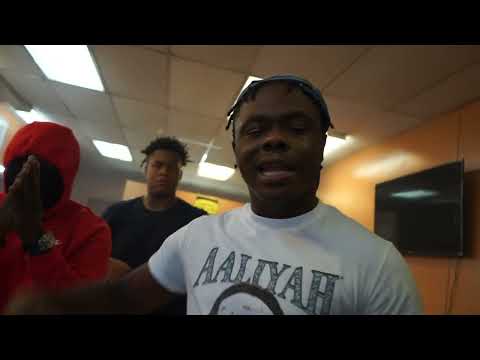 No Flaw Peach - Wild Child (Official Music Video)