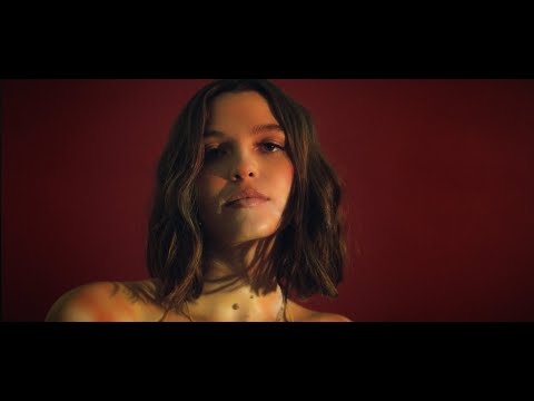 Kita Alexander - Can't Help Myself [Official Music Video]