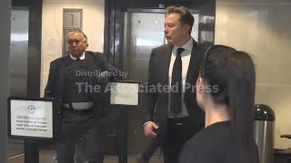 Elon Musk arrives at courthouse for OpenAI trial in California