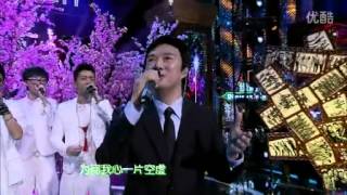 Fei Yu Ching 费玉清 performs a medley of songs with The Sing-Off China Top 3
