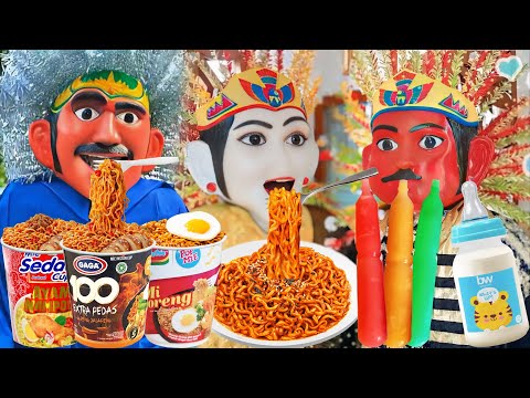 ONDEL ONDEL BETAWI MAKAN SEMUA MIE GORENG DAN ES KRIM, ONDEL ONDEL NANGIS KEPEDESAN DAN KEDINGINAN