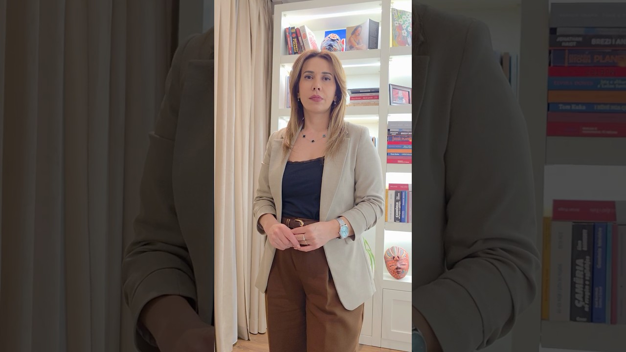 Askush nuk lufton vetëm - Erjona Rusi