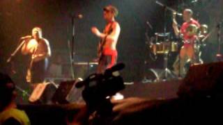 Manu CHao  &quot; Tumba - Mr Bobby&quot;  , en Argentinos Juniors  Buenos Aires