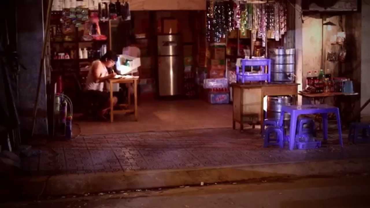 GS Xoay bị vợ “choảng” vì mê mẩn gái xinh – Bản Full