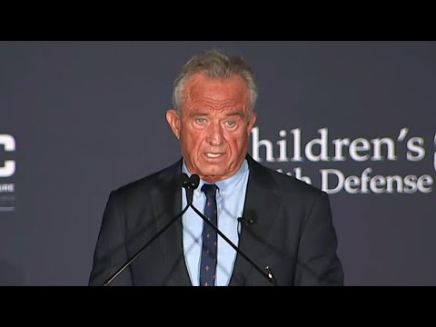 Doctor reacts after RFK Jr. tells anti-vax group they have 