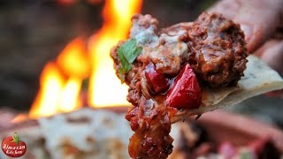 Ultimate Chili Con Carne! – Cooking in the Forest