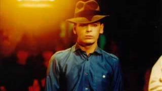 Gary Numan She's Got claws Alternate version