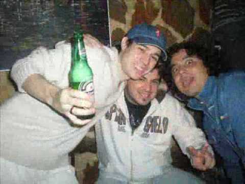 Los chalados  muevelo , muevelo