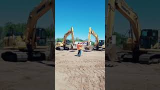 Download lagu Excavators Drop the Beat! mp3