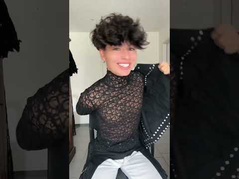 Will I stand out like that?🤔