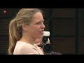 Minister Carola Schouten bezoekt 'boerderij van de toekomst' in Lelystad