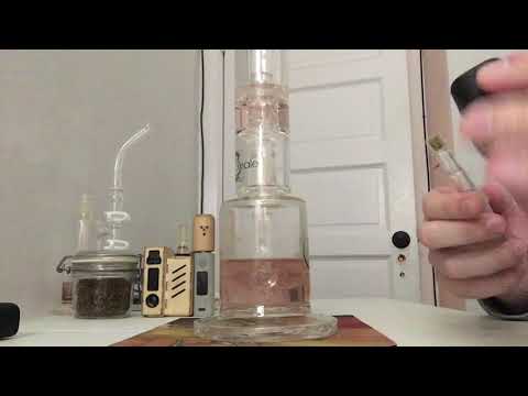 Healthy Rips Fury 2 vaporizer with water pipe adapter and vapexhale glass