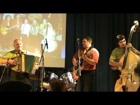 Ansambel Dotik - Kanomeljska dolina