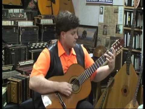 Сергей Гаврилов (гитара) играет: Анхель Вильольдо Аргентинское танго "Эль Чокло"