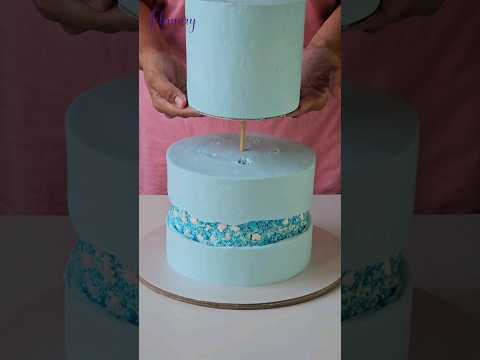 PART 2- STACKING a 2 tier cake 🎂 #cake #cakedecorating #stacking #shorts