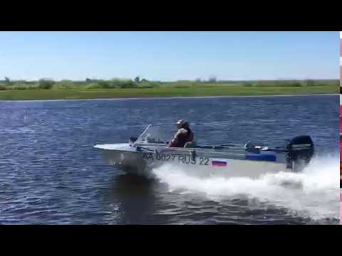 лодка "Крым" с мотором Mercury ME F 25 E EFI