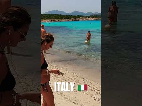 Italian beach 📌🇮🇹 Cala Sabina Sardegna ✨ #shorts #travel #beachwalks #europeantravel #summer