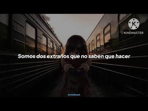 Esteman, Rozalén - Extraños (Letra)