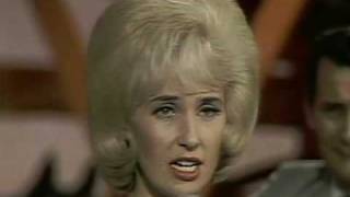 Tammy Wynette - Your Good Girl's Gonna Go Bad (2)