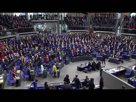 OFFENER BRIEF: Staatsrechtler fordern Verkleinerung des Bundestags